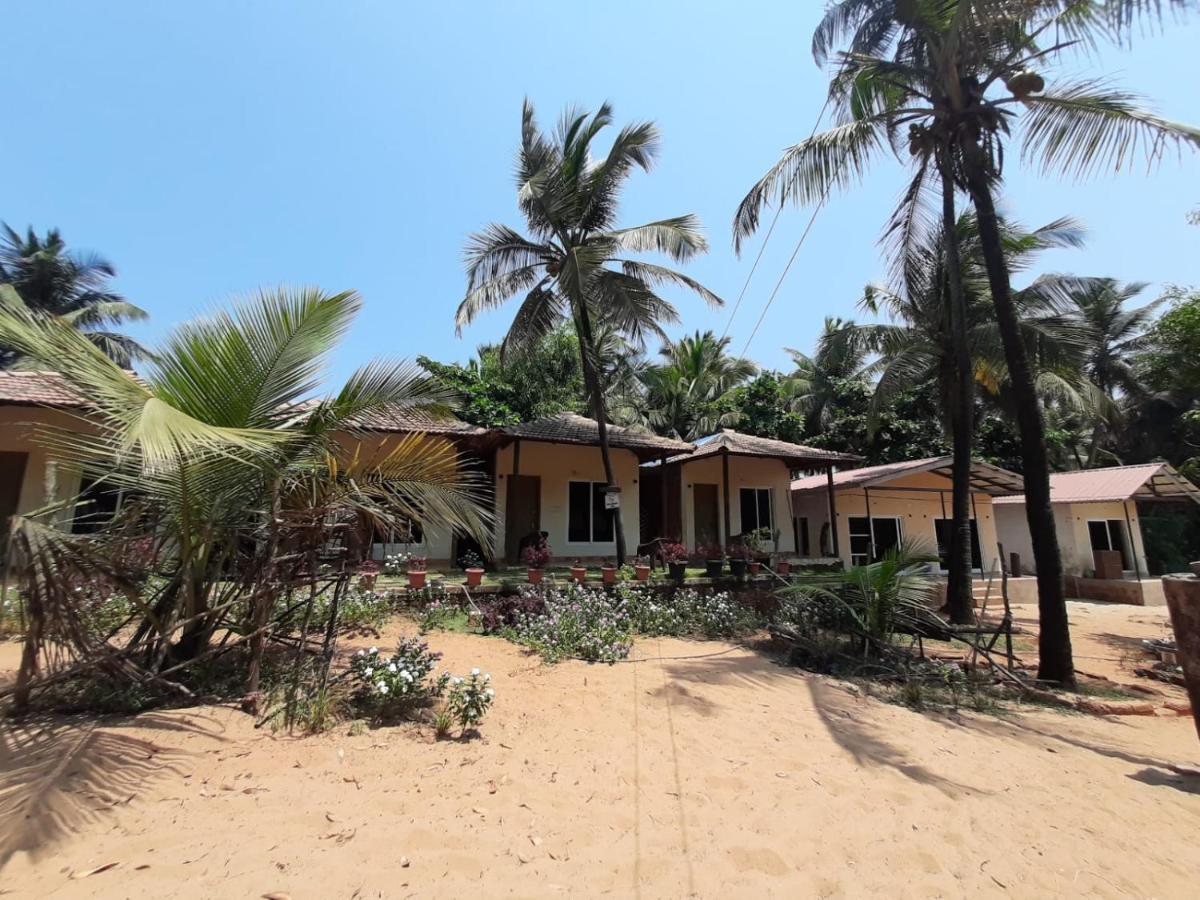 Trippr Gokarna - Beach Hostel Exterior photo